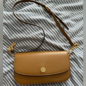 Tory Burch Robinson Chain Wallet